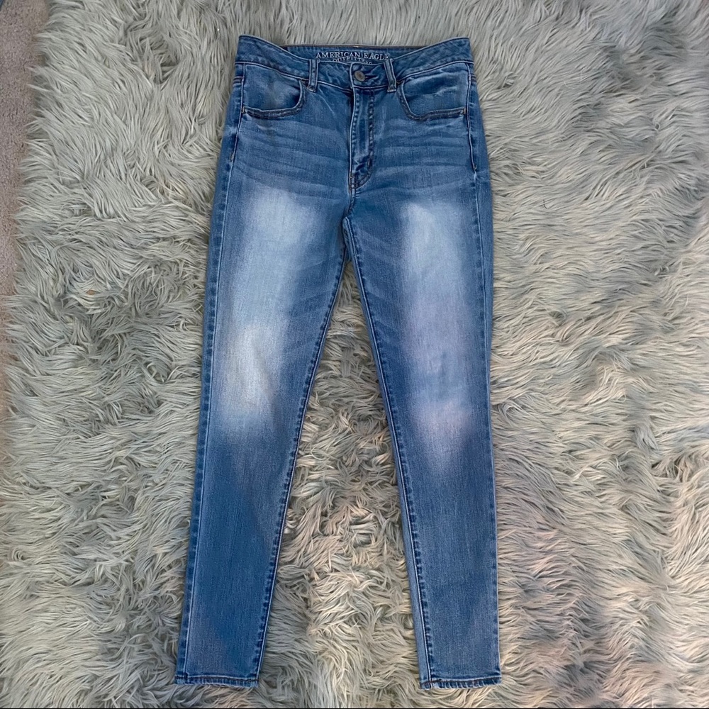 American Eagle Light wash Hi Rise Jeggings